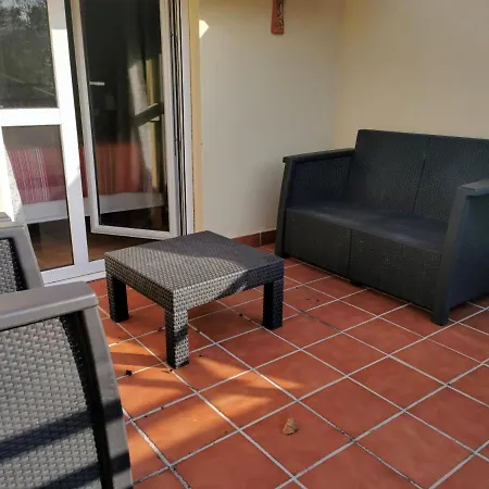 Duplex En Urbanizacion Privada Ampuero, Wifi, Garaje 아파트 암푸에로