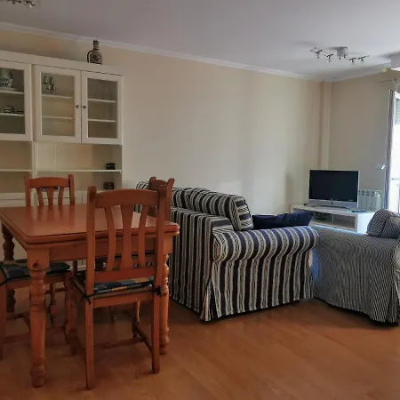 Duplex En Urbanizacion Privada Ampuero, Wifi, Garaje 아파트 암푸에로