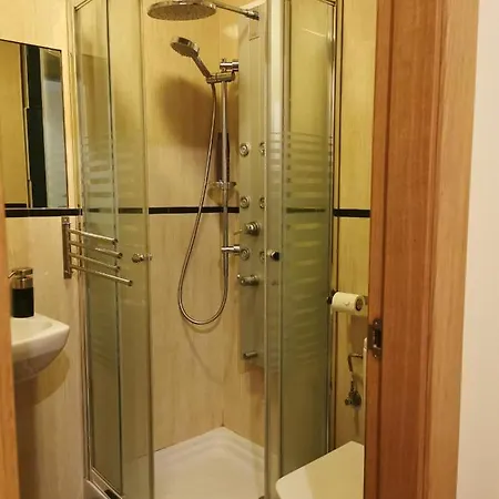 아파트 Duplex En Urbanizacion Privada Ampuero, Wifi, Garaje